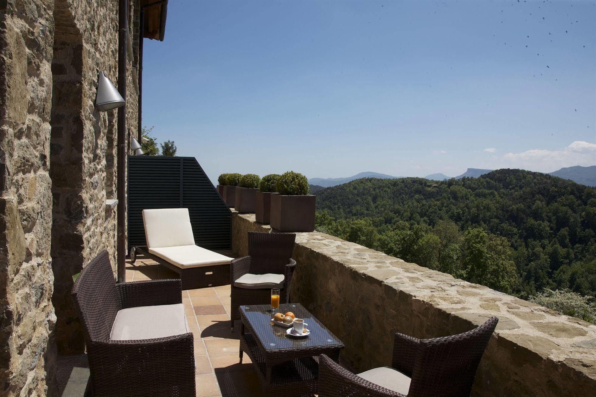 Hotel Restaurante El Ventos Sant Feliu De Pallerols Luaran gambar